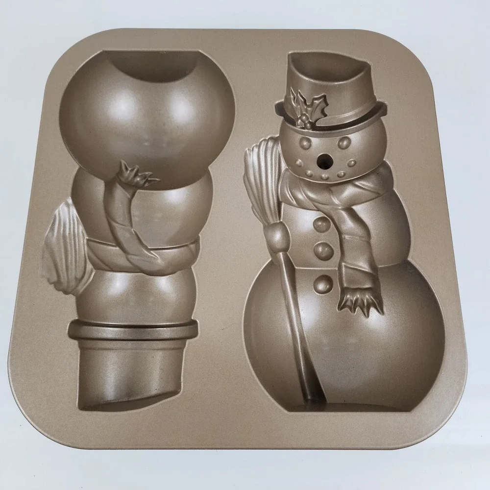 Nordic Ware Snowman Pan Baking Mold Christmas Made In‎ USA 5 Cups 1.5 Liters